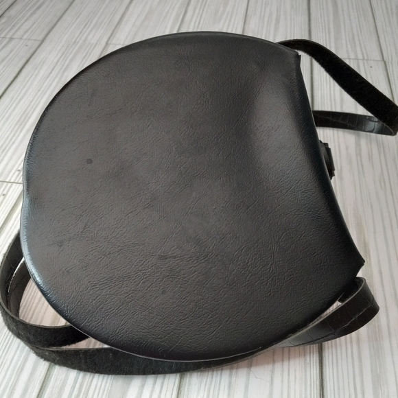 Jamaica Etched Coconut Tropical Crossbody Purse - Picture 5 of 12